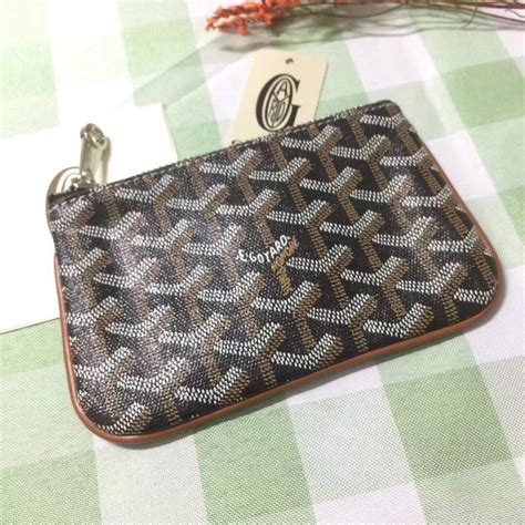 goyard small pouch